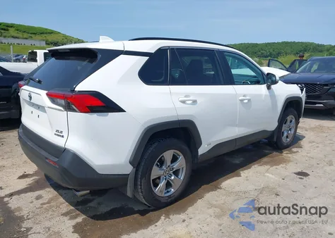 2024 Toyota Rav4 Xle/Woodland Edition z USA, uszkodzony, nr VIN 2T3RWRFV9RW204740